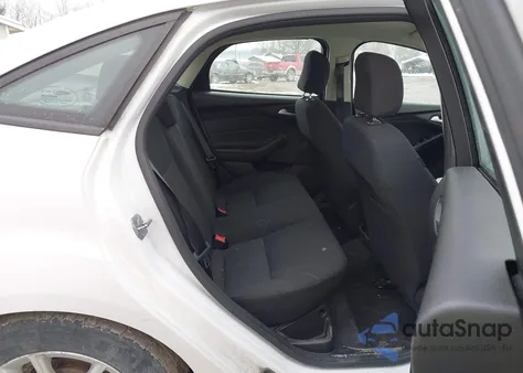 2016 Ford Focus Se z USA, uszkodzony, nr VIN 1FADP3F2XGL312235